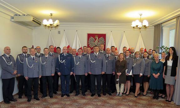 Uroczystość wręczenia odznaczeń i awansów funkcjonariuszom Głównego Sztabu Policji KGP