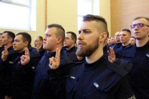 Policjanci podczas ślubowania