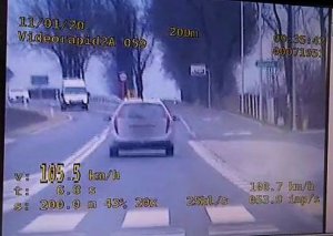 45-latek, który jechał citroenem 105 km/h na obowiązującej „pięćdziesiątce” w miejscowości Dobroszewice.&quot;&gt;