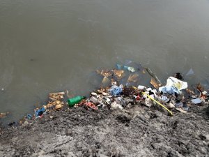 Składowisko nielegalnych odpadów