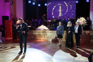 pracownicy Fundacji Pomocy Wdomom i Sierotom po poległych policjantach