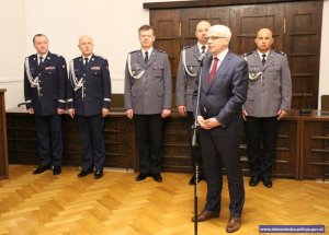 Podziękowania dla Komendanta Wojewódzkiego Policji we Wrocławiu od Wojewody Dolnośląskiego
