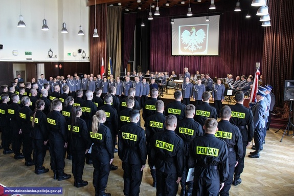 uroczystość ślubowania nowo przyjętych policjantów