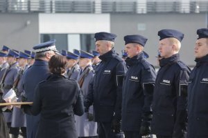 komendant wojewódzki policji gratuluje policjantom