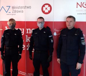policjanci, którzy oddawali krew