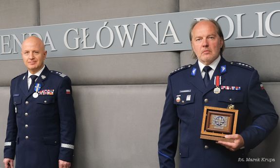 Komendant Główny Policji gen.insp. Jarosław Szymczyk i Przewodniczący NSZZ Policjantów Rafał jankowski