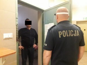 Mężczyzna zatrzymany przez policjantów