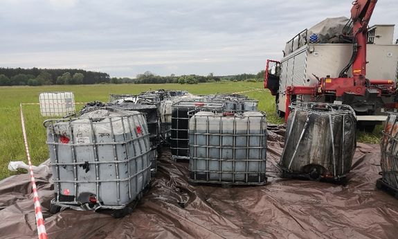 Zabezpieczane pojemniki z chemikaliami