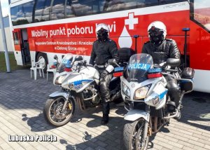 Policjanci na motocyklach