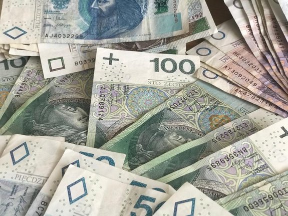 banknoty 100- i 50-złotowe