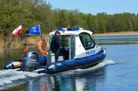 patrol wodny na rzece