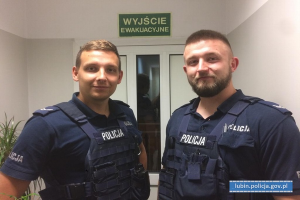dwaj policjanci z Lubina