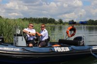 policyjny patrol na łodzi