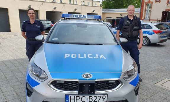 Policjanci, którzy  odwiedli desperata od popełnienia samobójstwa