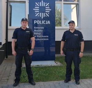 Policjanci którzy uratowali mężczyznę