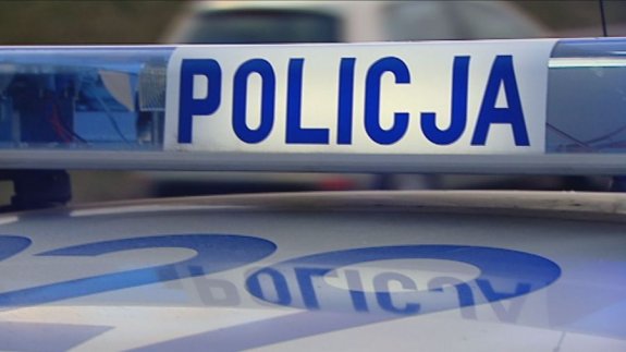 napis policja na radiowozie