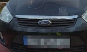 uszkodzony samochód marki Ford
