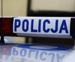 Napis Policja ne belce radiowozu