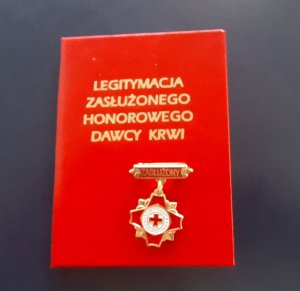 legitymacja zasłużonego honorowego dawcy krwi i odznaczenie