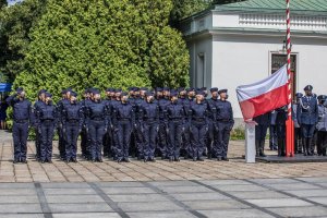 Nowoprzyjęci policjanci z Komendy Stołecznej Policji