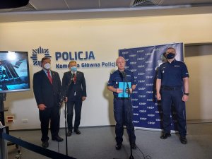 Komendant Główny Policji, Komendant CBŚP i inni uczestnicy konferencji