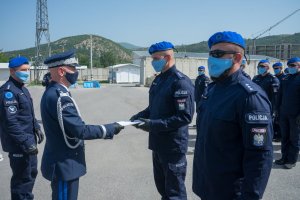 Komendant Główny Policji gen. insp. Jarosław Szymczyk wraz z policjantami JSPP w Kosowie.