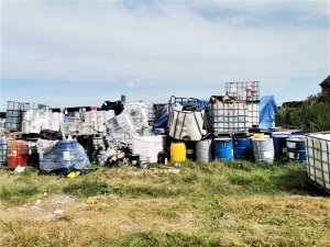 składowisko nielegalnych odpadów chemicznych