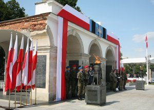 warta pod Grobem Nieznanego Żołnierza