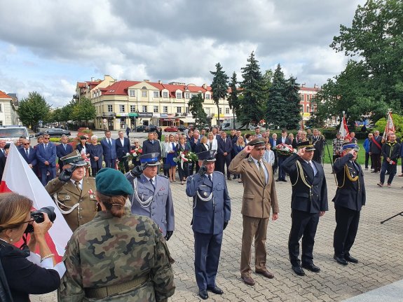 policjanci uczcili 82. rocznicę wybuchu II Wojny Światowej