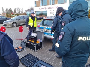 polscy i litewscy policjanci w trakcie ćwiczeń