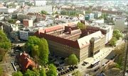 widok budynku KWP Opole z drona