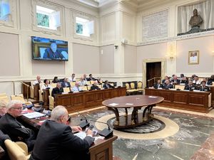 zebrani na sali uczestnicy międzynarodowej konferencji Grupy Santa Marta