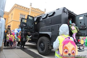 Festyn z atrakcjami z okazji Dnia dziecka