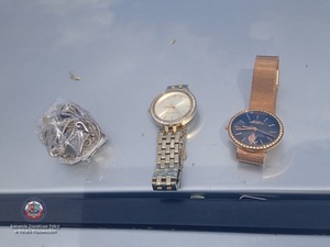 Biżuteria i zegarki zabezpieczone przez policjantów