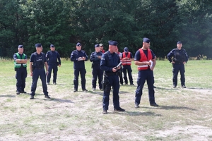 policjanci podczas ćwiczeń