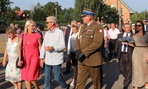 przedstawiciele służb, goście podczas uroczystości Huzarzy Śmierci – policjanci w Bitwie Warszawskiej 1920