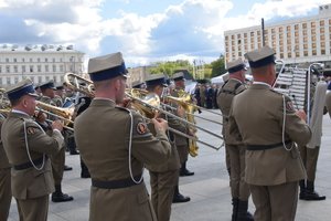 Uroczystości na placu Piłsudskiego z okazji Dnia Weterana Walk o Niepodległość Rzeczypospolitej Polskiej