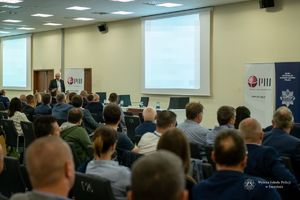 seminarium szkoleniowe, wykładający i słuchacze