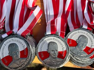 medale z okazji biegu Pamięci Rotmistrza Pileckiego
