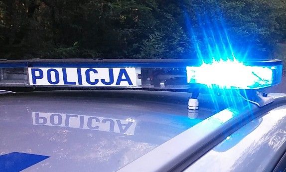 sygnały świetlne i błyskowe radiowozu
