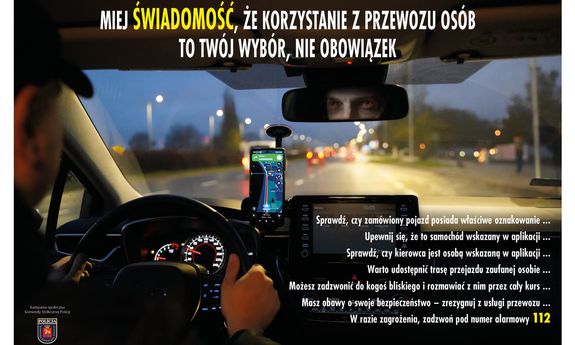 wnętrze samochodu widziane z pozycji pasażera i zdjęcie twarzy kierowcy, które widać w lusterku wstecznym kierowcy. Na zdjęciu naniesione są porady dla podróżujących z przewozu osób, które zamieszczono w tekście