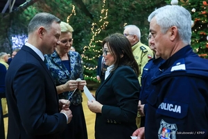 uczestnicy Mundurowej Wigilii z Parą Prezydencką