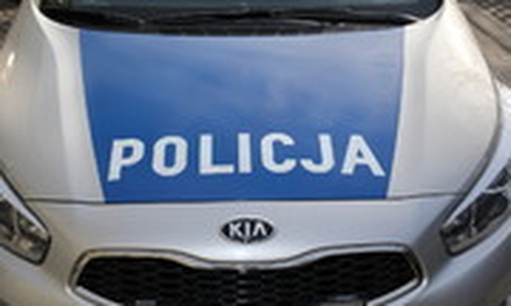 maska radiowozu policyjnego z napisem policja
