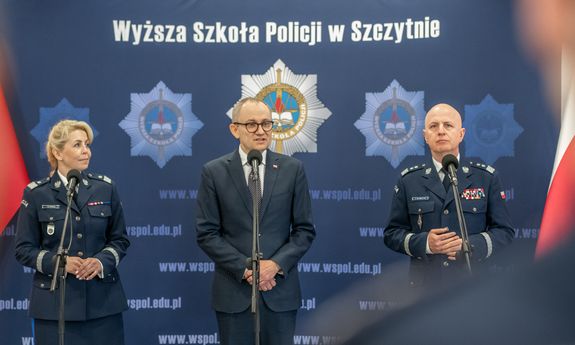 Konferencja prasowa z udziałem Pani Komendant Rektor WSPol, Komendanta Głównego Policji i Podsekretarza Stanu w Ministerstwie Spraw Wewnętrznych i Administracji