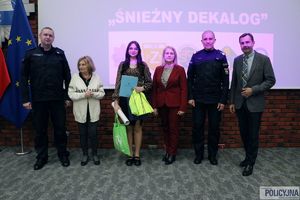 Zdjęcie z laureatką konkursu