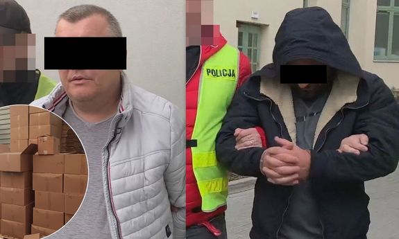 Zdjęcie przedstawi sylwetki dwóch zatrzymanych mężczyzn, których twarze są częściowo zasłonięte czarnym prostokątem.