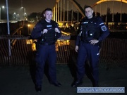 policjanci w mundurach