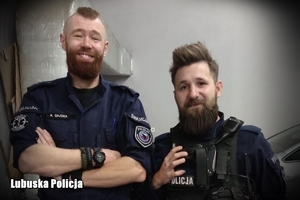 dwaj policjanci