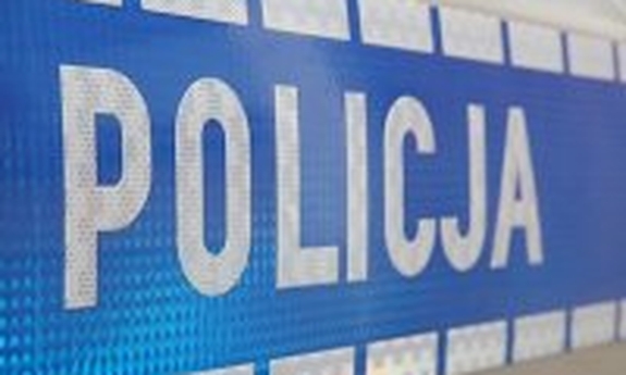 napis policja na radiowozie
