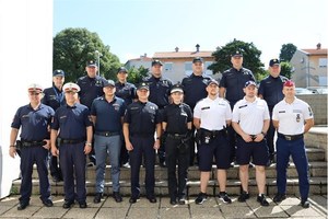 polscy policjanci patrolują ulice Chorwacji razem z chorwackimi policjantami